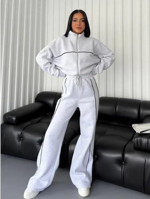 Relaxed Zip Lounge Set