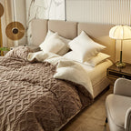 Double-layer Lambswool Thickened Blanket – Warm & Taffeta Comfort