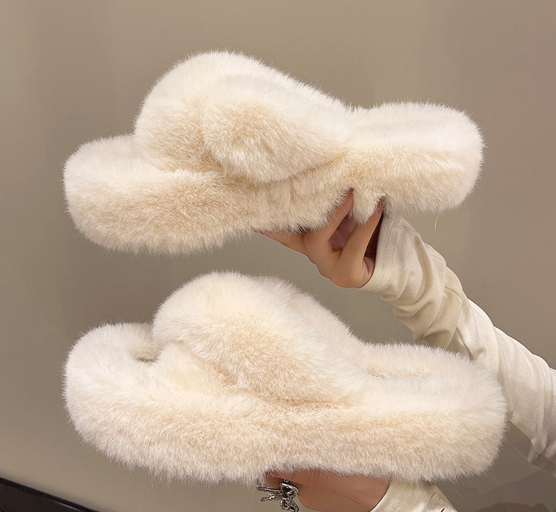 Women’s Thick-Sole Plush Slippers | Soft Indoor Winter Comfort
