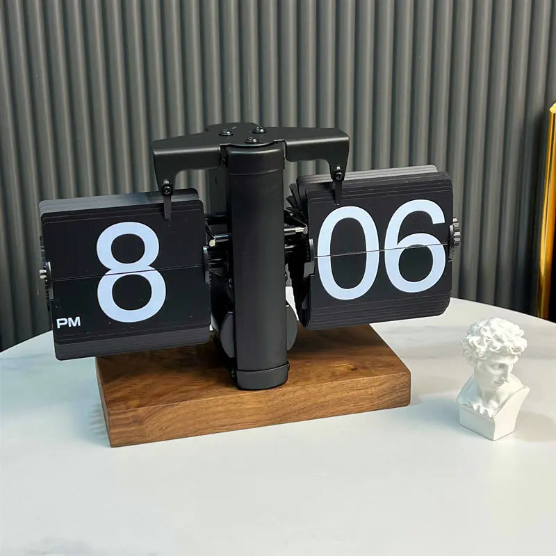 European Style Automatic Flip Clock – Retro Page-Flipping Timepiece for Home & Office