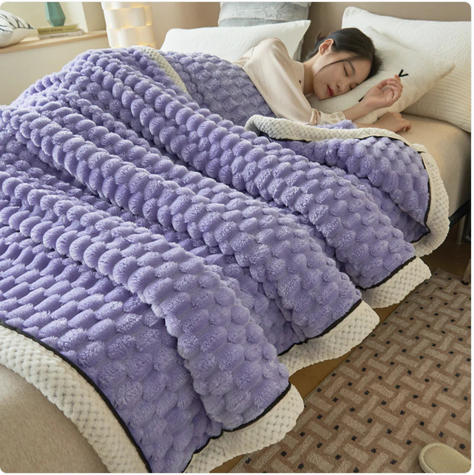 Winter Coral Flannel Blanket | Soft Thermal Home Comfort
