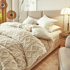 Double-layer Lambswool Thickened Blanket – Warm & Taffeta Comfort