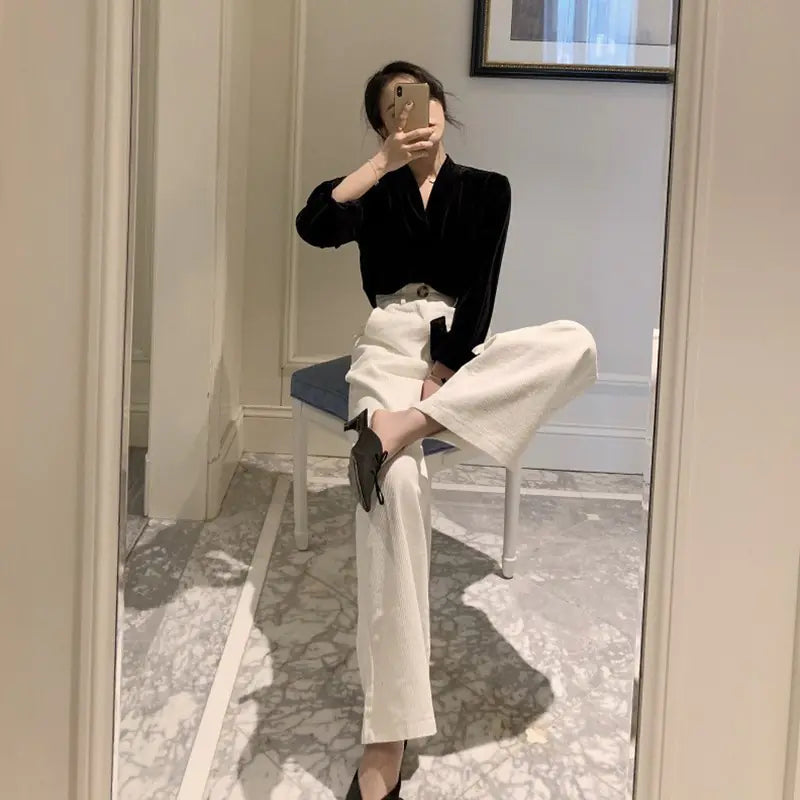 Autumn Women’s Two-Piece Wide Leg Suit – Chic Black Shirt & White Wide-Leg Pants Outfit