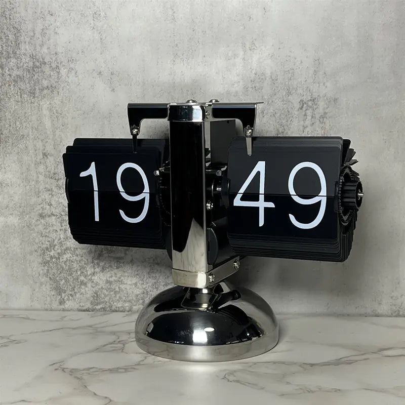 European Style Automatic Flip Clock – Retro Page-Flipping Timepiece for Home & Office