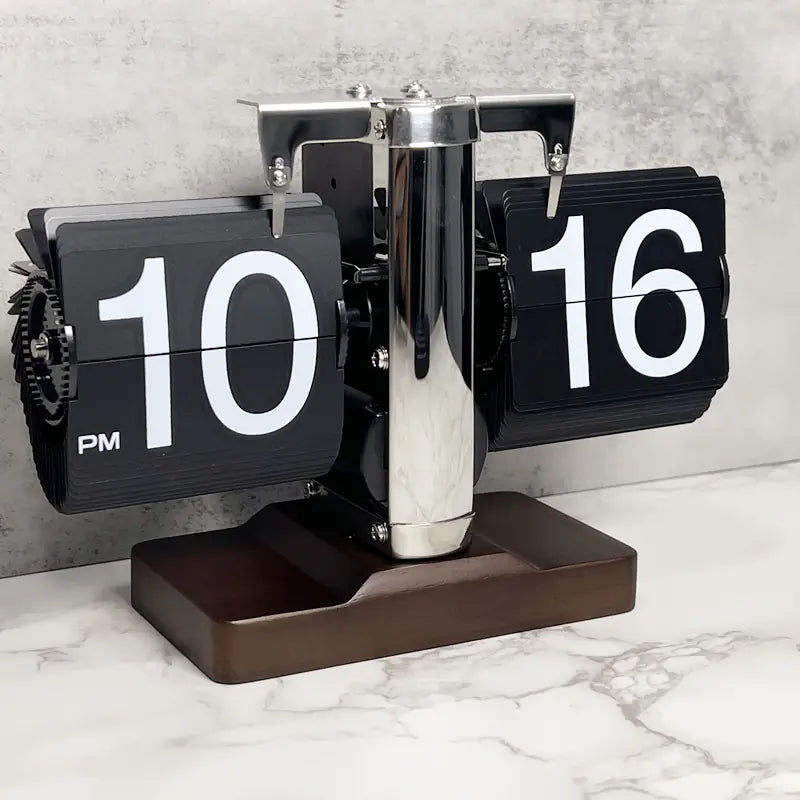 European Style Automatic Flip Clock – Retro Page-Flipping Timepiece for Home & Office