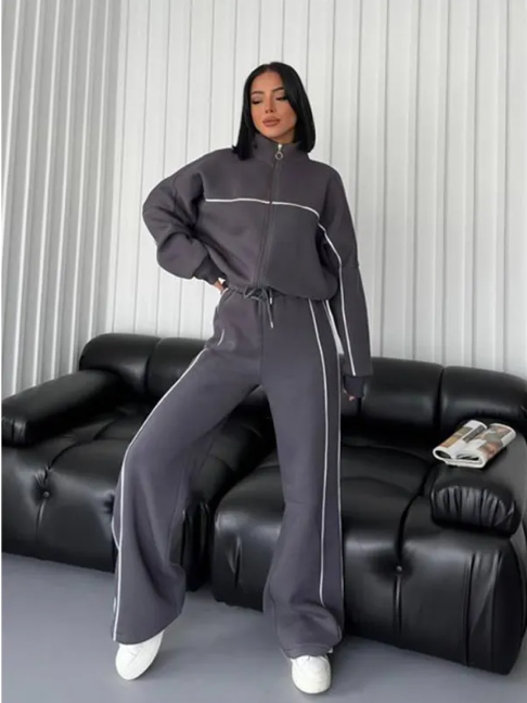 Relaxed Zip Lounge Set