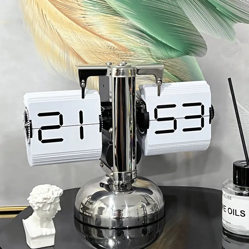 European Style Automatic Flip Clock – Retro Page-Flipping Timepiece for Home & Office