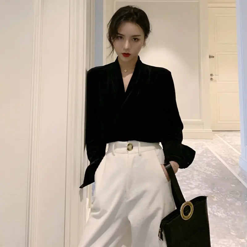 Autumn Women’s Two-Piece Wide Leg Suit – Chic Black Shirt & White Wide-Leg Pants Outfit