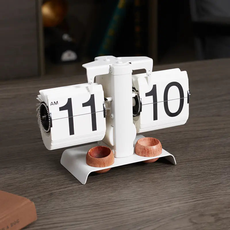 European Style Automatic Flip Clock – Retro Page-Flipping Timepiece for Home & Office