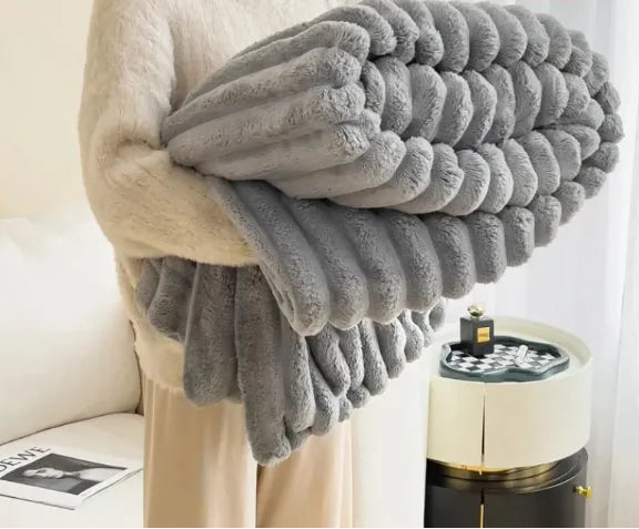 Soft Bubble Velvet Blanket | Soft All-Season Home Comfort