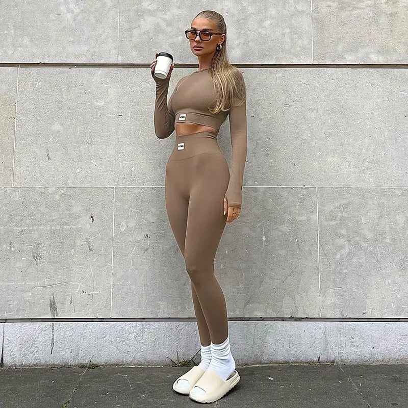 Women’s Color-Blocking Yoga Outfit – Flexible & Breathable Milk Silk Activewear